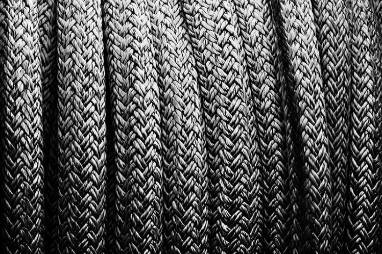 If this rope could talk while holding the enormous and swaying Canberra in place at the dock in Hobart it would probably say "Aaaaaaaaaaaaaaaaaaaaaaaaaaaaaaaaaaaaaaaaaaaaaaaaaaaaaagggghhhhhhh it realllllyyyy hurts!!!!"